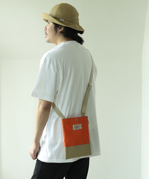 BEAMS JAPAN（ビームス　ジャパン）の「日の出テント × BEAMS JAPAN / 別注 サコッシュ（ショルダーバッグ・メンズ・オフホワイト/オレンジ/グリーン系その他2・ONE SIZE）」の10枚目の写真