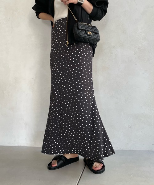 DouDou(ドゥドゥ)の「ドットカットマーメイドスカート(スカート・レディース・チャコールグレー/オフホワイト・FREE)」の9枚目の写真