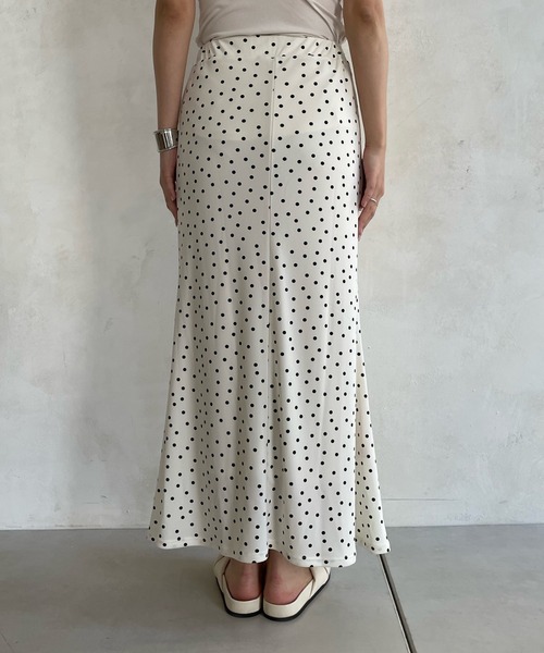 DouDou(ドゥドゥ)の「ドットカットマーメイドスカート(スカート・レディース・チャコールグレー/オフホワイト・FREE)」の22枚目の写真