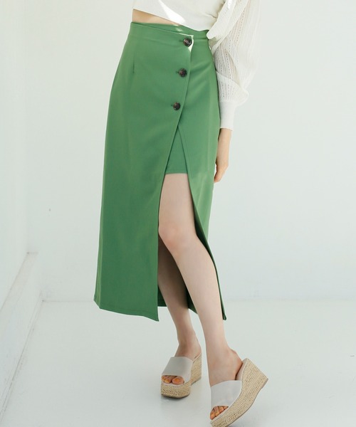 one after another NICE CLAUP（ワンアフターアナザーナイスクラップ）の「新色追加　サイドボタンスリットスカート（スカート・レディース・グリーン/ブラウン系その他/アイボリー/ブラック/ピンク/ピンク系/オレンジ・FREE）」の4枚目の写真