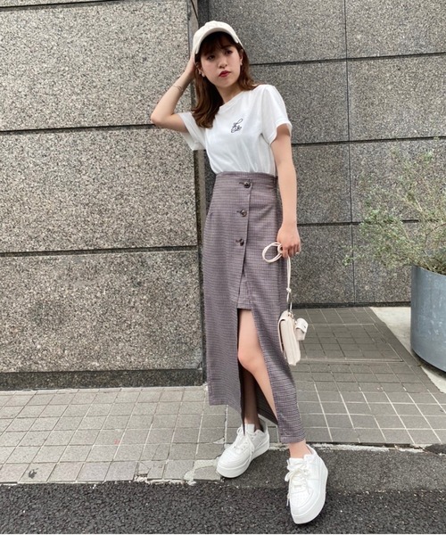 one after another NICE CLAUP（ワンアフターアナザーナイスクラップ）の「新色追加　サイドボタンスリットスカート（スカート・レディース・グリーン/ブラウン系その他/アイボリー/ブラック/ピンク/ピンク系/オレンジ・FREE）」の15枚目の写真