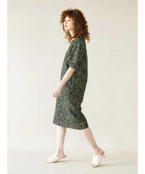 koe（コエ）の「レーヨン麻ボタニカルプリントワンピース（ワンピース・レディース・アイボリー/オレンジ/ネイビー・M）」の11枚目の写真