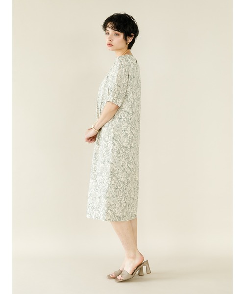 koe（コエ）の「レーヨン麻ボタニカルプリントワンピース（ワンピース・レディース・アイボリー/オレンジ/ネイビー・M）」の20枚目の写真