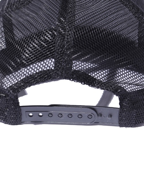 SANTA CRUZ（サンタクルーズ）の「SANTACRUZ/サンタクルーズ Screaming Hand Front Mesh Trucker High Profile Hat メッシュキャップ（キャップ・メンズ・ブラック×ブラック/ホワイト×ブラック・FREE）」の8枚目の写真