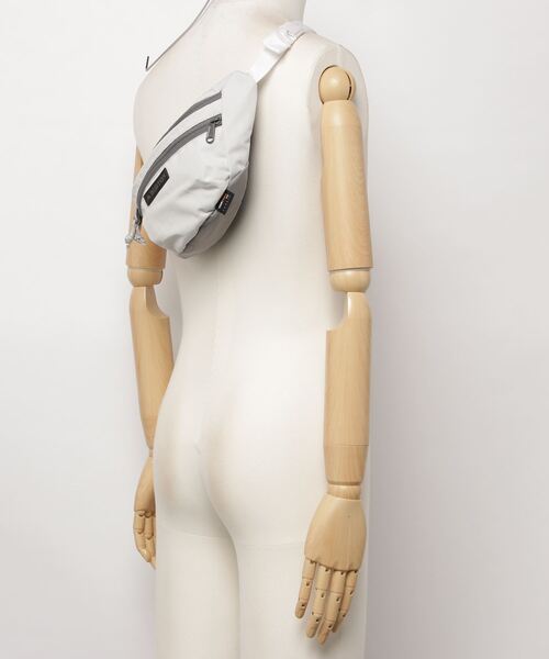 BURTON（バートン）の「3L ボディバッグ ウエストポーチ（ボディバッグ/ウエストポーチ・メンズ・ライトグレー/オレンジ・FREE）」の8枚目の写真