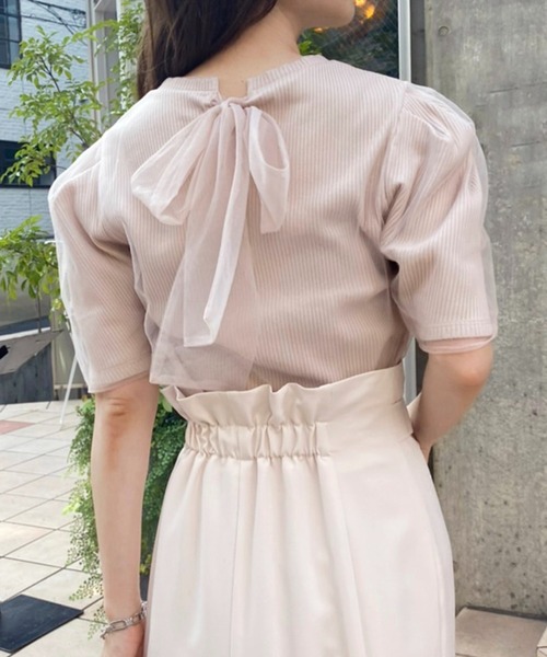 one after another NICE CLAUP(ワンアフターアナザーナイスクラップ)の「チュールがけBackリボンテレコ(Tシャツ/カットソー・レディース・ホワイト/チャコールグレー/ベージュ・FREE)」の3枚目の写真