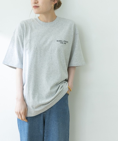 URBAN RESEARCH(アーバンリサーチ)の「『別注』RUSSELL×URBAN RESEARCH T-SHIRTS(Tシャツ/カットソー・メンズ・ブラック/ホワイト系その他/ホワイト・LARGE/MEDIUM)」の2枚目の写真