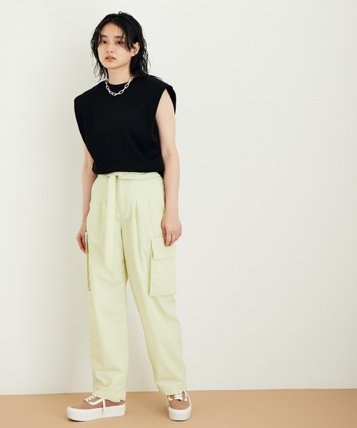 ADAM ET ROPE'（アダムエロペ）の「【サステナブル】ショルダーパッドTシャツ（Tシャツ/カットソー・レディース・ホワイト/ラベンダー/ブラック・FREE）」の19枚目の写真
