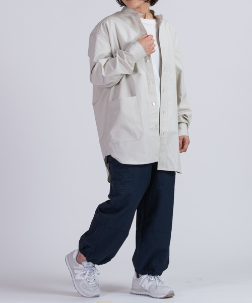 BRICK & SONS（ブリックアンドサンズ）の「VENTILE リラックス バンドカラーシャツ＜スモーキーホワイト＞（シャツ/ブラウス・メンズ・アイボリー・LL/S/M/L）」の4枚目の写真