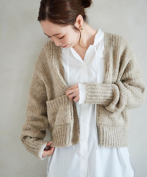 le.coeur blanc(ルクールブラン)の「TRICOTS JEAN MARC カーディガン(カーディガン/ボレロ・レディース・ダークグレー/ベージュ・38)」の7枚目の写真