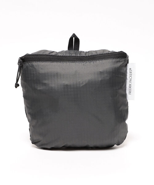 merrier BEAMS(メリアビームス)の「FREDRIK PACKERS / 70D 2Way BACK PACK(バックパック/リュック・レディース・チャコールグレー・FREE)」の16枚目の写真