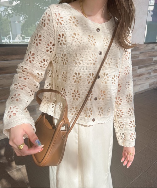 Ambre Ciel(アンブルシエル)の「花柄透かし編みカーディガン/【WEB/EC限定商品】(カーディガン/ボレロ・レディース・ブラック/ダークブラウン/アイボリー・FREE)」の2枚目の写真