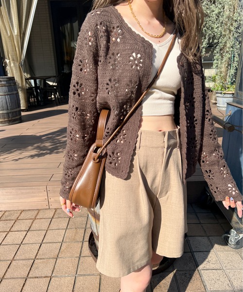 Ambre Ciel(アンブルシエル)の「花柄透かし編みカーディガン/【WEB/EC限定商品】(カーディガン/ボレロ・レディース・ブラック/ダークブラウン/アイボリー・FREE)」の11枚目の写真