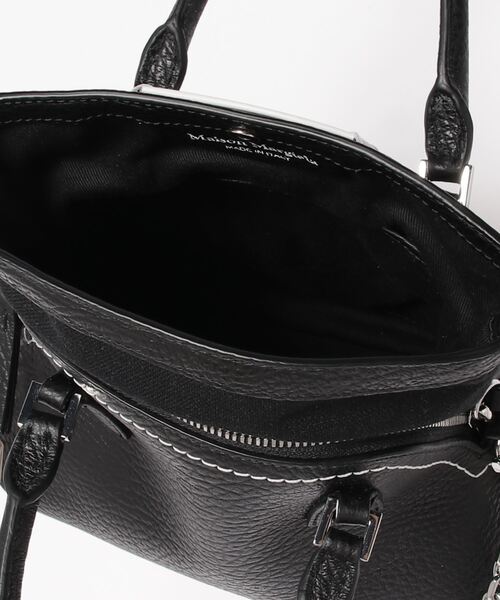 Maison Margiela（メゾンマルジェラ）の「Maison Margiela　 5AC MICRO（ショルダーバッグ・レディース・ブラック・FREE）」の4枚目の写真