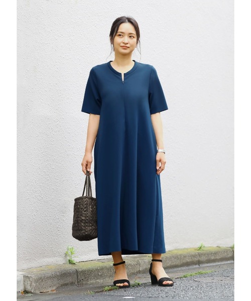 STYLE DELI(スタイルデリ)の「【Made in JAPAN】ラグジュアリー背面フリルワンピース(ワンピース・レディース・ブラック/ダークブルー・01/02)」の3枚目の写真