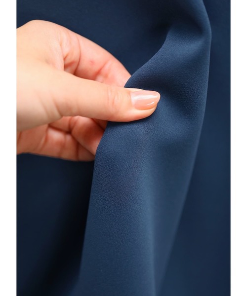STYLE DELI(スタイルデリ)の「【Made in JAPAN】ラグジュアリー背面フリルワンピース(ワンピース・レディース・ブラック/ダークブルー・01/02)」の13枚目の写真
