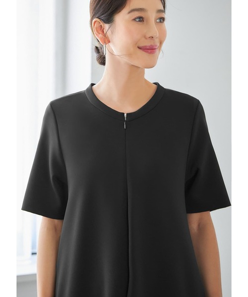 STYLE DELI(スタイルデリ)の「【Made in JAPAN】ラグジュアリー背面フリルワンピース(ワンピース・レディース・ブラック/ダークブルー・01/02)」の19枚目の写真