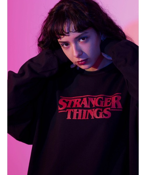 Green　Parks（グリーンパークス）の「【UNISEX】■STRANGER THINGS Stained Glass（Tシャツ/カットソー・レディース・ブラック・FREE）」の4枚目の写真