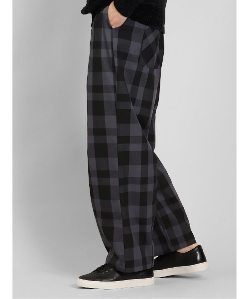 semantic design(セマンティックデザイン)の「【レーヨン混 ウエストゴム】セマンティックデザイン チェック柄 ワイドイージーパンツ(その他パンツ・メンズ・ベージュ/ブラック/グレー系その他2・MEDIUM/LARGE)」の2枚目の写真