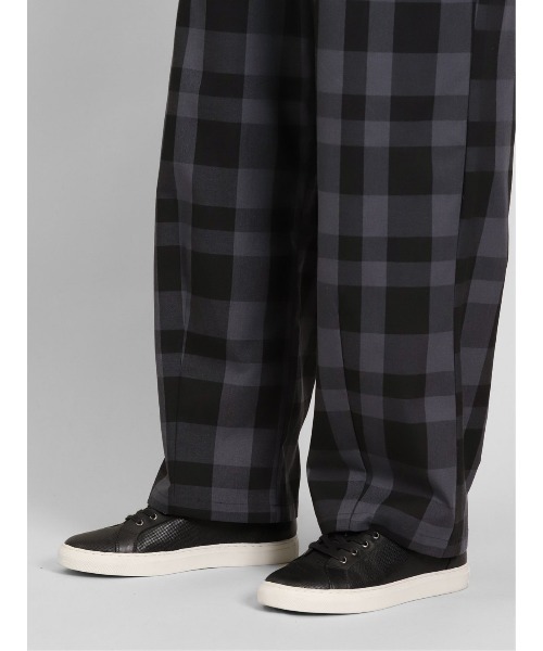 semantic design(セマンティックデザイン)の「【レーヨン混 ウエストゴム】セマンティックデザイン チェック柄 ワイドイージーパンツ(その他パンツ・メンズ・ベージュ/ブラック/グレー系その他2・MEDIUM/LARGE)」の22枚目の写真