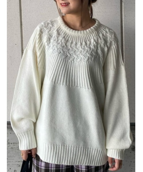 HONEYSUCKLE ROSE（ハニーサックルローズ）の「【HONEYSUCKLE ROSE】バルキーニットプルオーバー（ニット/セーター・レディース・オフホワイト/ブルー/ピンク・M/L）」の5枚目の写真