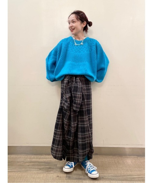 HONEYSUCKLE ROSE（ハニーサックルローズ）の「【HONEYSUCKLE ROSE】バルキーニットプルオーバー（ニット/セーター・レディース・オフホワイト/ブルー/ピンク・M/L）」の14枚目の写真