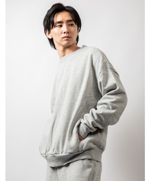 Beno(ビーノ)の「TCソフト裏起毛 オーバーシルエット クルーネックトレーナー(スウェット・メンズ・マスタード/ロイヤルブルー/ネイビー/ホワイト/グリーン/グレー/グレイッシュベージュ/ブラック・M/L/XL)」の4枚目の写真