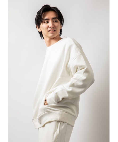 Beno(ビーノ)の「TCソフト裏起毛 オーバーシルエット クルーネックトレーナー(スウェット・メンズ・マスタード/ロイヤルブルー/ネイビー/ホワイト/グリーン/グレー/グレイッシュベージュ/ブラック・M/L/XL)」の22枚目の写真