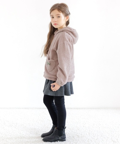 Bee des Bee（ビーデスビー）の「ボア素材 ハートポケットパーカー（パーカー・キッズ・ラベンダー・100cm/110cm/120cm/140cm/150cm/130cm）」の4枚目の写真