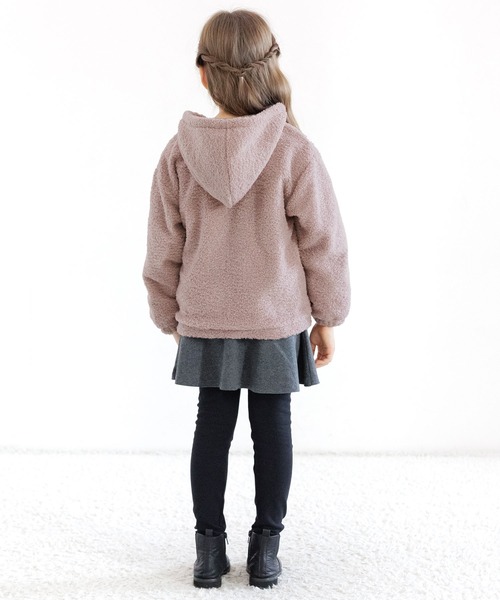 Bee des Bee（ビーデスビー）の「ボア素材 ハートポケットパーカー（パーカー・キッズ・ラベンダー・100cm/110cm/120cm/140cm/150cm/130cm）」の5枚目の写真