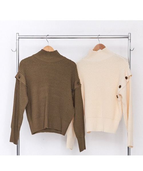 ボタンポイントスリーブ ニット（ニット/セーター）｜Isn't She?（イズントシー）