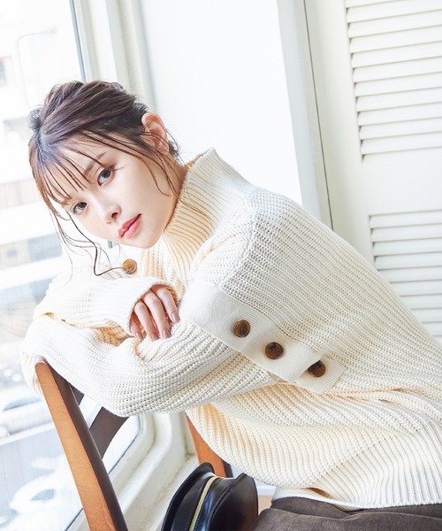 ボタンポイントスリーブ ニット（ニット/セーター）｜Isn't She?（イズントシー）