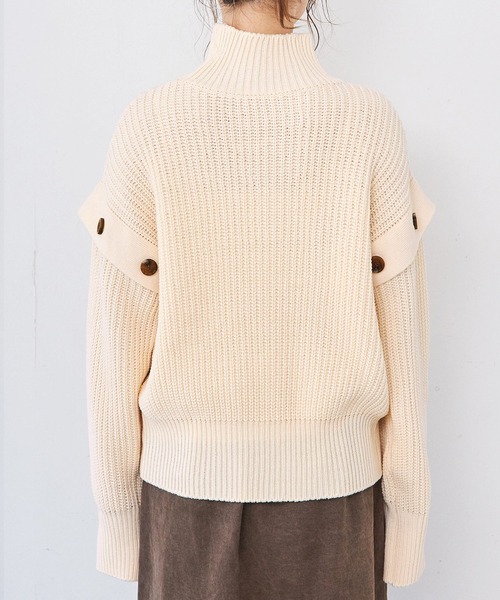 ボタンポイントスリーブ ニット（ニット/セーター）｜Isn't She?（イズントシー）