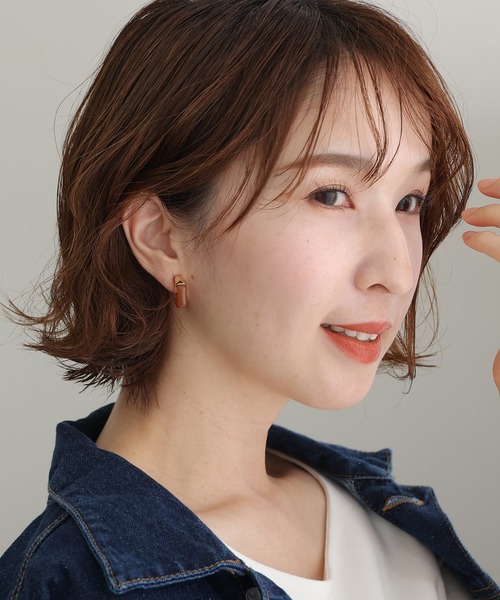 PourVous(プールヴー)の「いびつカラーフープイヤリング 結婚式 同窓会 オケージョン お呼ばれ(イヤリング・レディース・グリーン/グレー/ホワイト/ベージュ/ブラウン・FREE)」の13枚目の写真