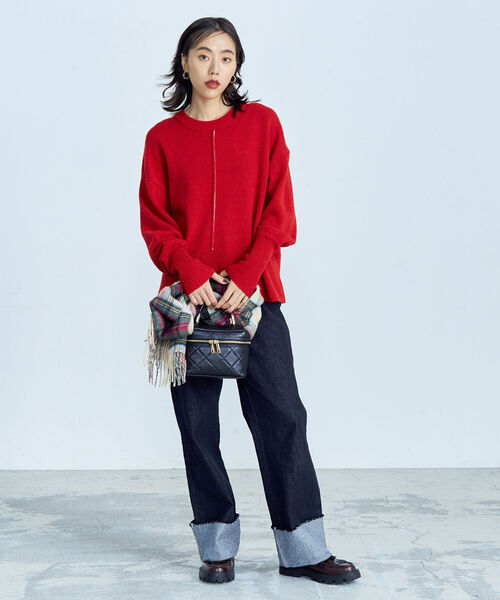 fredy emue(フレディエミュ)の「【カラー展開豊富】アウトリンキング配色ニット(ニット/セーター・レディース・グレー/ブルー/オフホワイト/ブラック/レッド・38)」の14枚目の写真