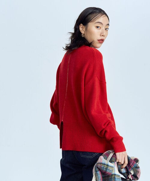 fredy emue(フレディエミュ)の「【カラー展開豊富】アウトリンキング配色ニット(ニット/セーター・レディース・グレー/ブルー/オフホワイト/ブラック/レッド・38)」の18枚目の写真