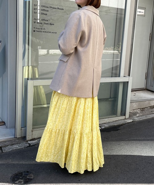 Omekashi(オメカシ)の「プリントティアードワンピース(ワンピース・レディース・ブラック/イエロー・36/38)」の4枚目の写真