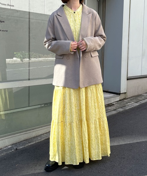 Omekashi(オメカシ)の「プリントティアードワンピース(ワンピース・レディース・ブラック/イエロー・36/38)」の5枚目の写真