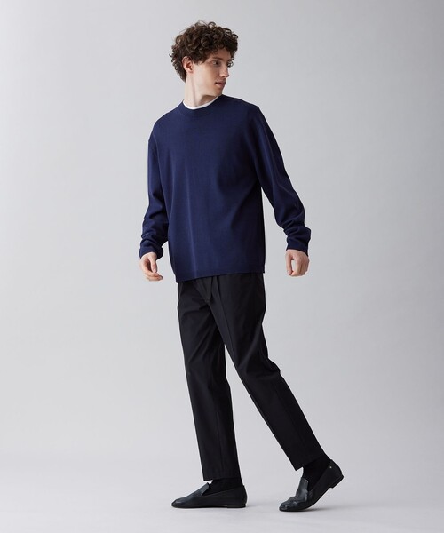 UNFILO(アンフィーロ)の「イージーケア ニットロングTEE(ニット/セーター・メンズ・アイボリー系/ネイビー系/ブラック系/イエロー系・SMALL/MEDIUM/LARGE/X-LARGE)」の6枚目の写真