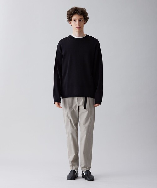 UNFILO(アンフィーロ)の「イージーケア ニットロングTEE(ニット/セーター・メンズ・アイボリー系/ネイビー系/ブラック系/イエロー系・SMALL/MEDIUM/LARGE/X-LARGE)」の19枚目の写真