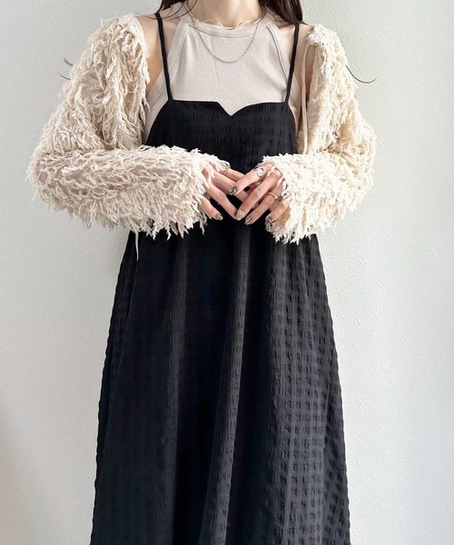 レア❗️美品♡ほぼ未使用♡familiar ワンピース セール】ぽこぽこエンボス素材キャミワンピース（ワンピース