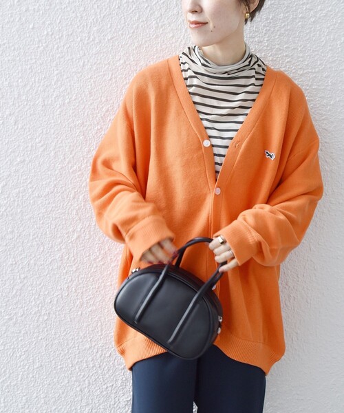 PENNEYS(ぺニーズ)の「【SHIPS any別注】PENNEYS:〈手洗い可能〉THE FOX ワンポイント Vネック カーディガン 23SS◇(カーディガン/ボレロ・レディース・オフホワイト/オレンジ/ブルー・ONE SIZE)」の22枚目の写真