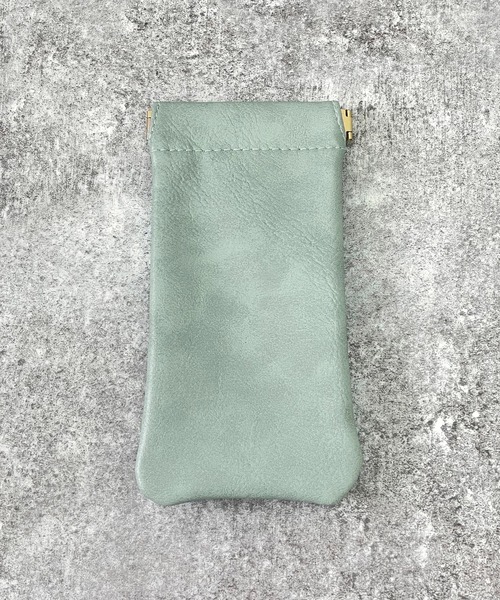 ALTROSE（アルトローズ）の「縦型 めがねケース 合成皮革 ばね口 グラスケース（メガネ・レディース・ブラック/オフホワイト/ブルー/ピンク/マスタード・FREE）」の13枚目の写真