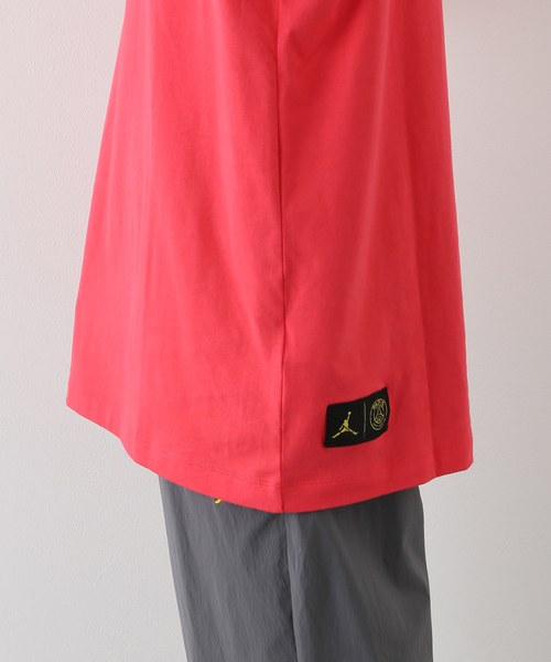 AIR JORDAN（エアジョーダン）の「【NIKE / ナイキ】M J PSG SS TEE DV0634（Tシャツ/カットソー・メンズ・レッド/チャコールグレー・MEDIUM/LARGE/X-LARGE/SMALL/XX-LARGE/X-SMALL）」の6枚目の写真