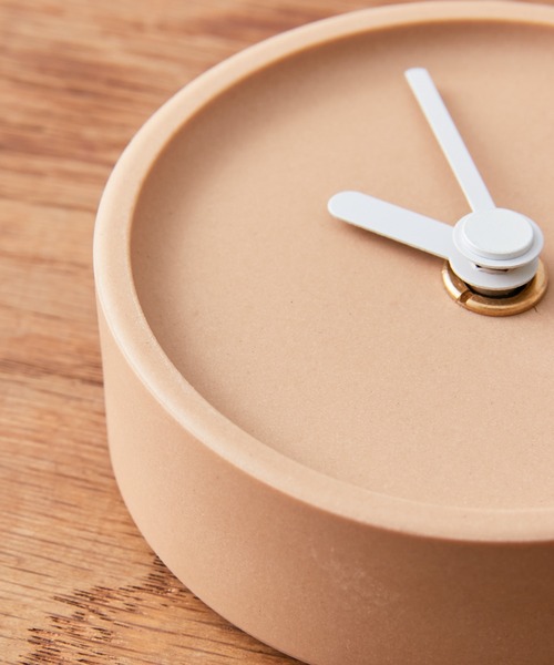 BIRTHDAY BAR（バースデイバー）の「COLON natural コロン（置時計・レディース・ブルー/ホワイト/オレンジ・フリー）」の8枚目の写真