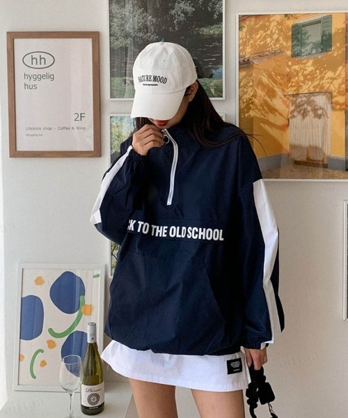 Dalfwin(ダールフィン)の「韓国ファッションBACKロゴハーフジップトラックジャケットブルゾン(ブルゾン・レディース・ブラック/ネイビー/カーキ・FREE)」の3枚目の写真