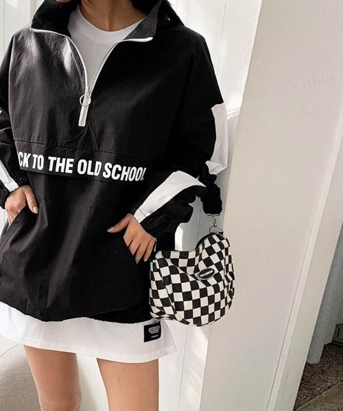 Dalfwin(ダールフィン)の「韓国ファッションBACKロゴハーフジップトラックジャケットブルゾン(ブルゾン・レディース・ブラック/ネイビー/カーキ・FREE)」の22枚目の写真