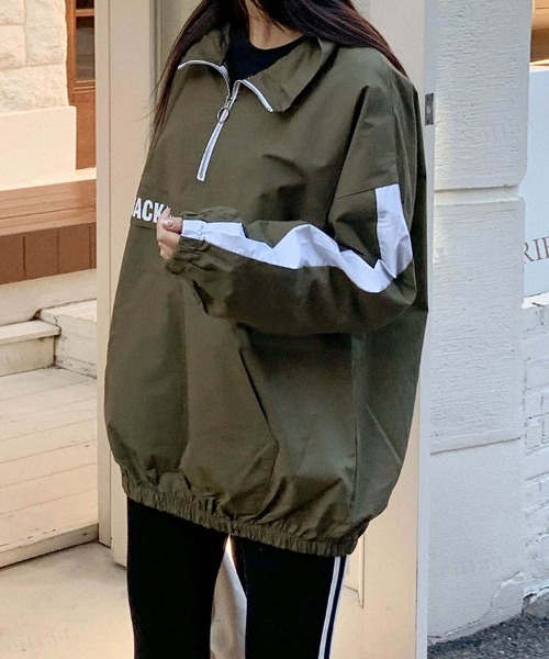 Dalfwin(ダールフィン)の「韓国ファッションBACKロゴハーフジップトラックジャケットブルゾン(ブルゾン・レディース・ブラック/ネイビー/カーキ・FREE)」の12枚目の写真