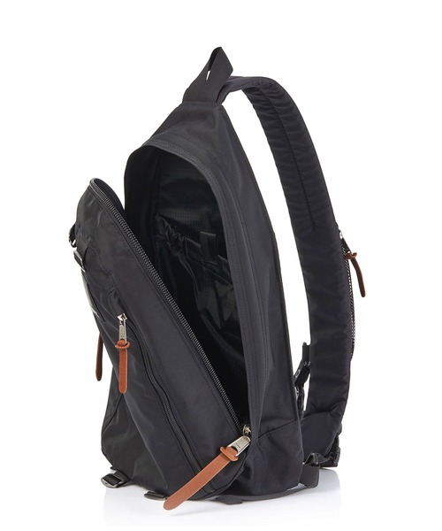 GREGORY(グレゴリー)の「SPIN SLING V2 / スピンスリング / ブラック(ショルダーバッグ・メンズ・ブラック・ONE SIZE)」の8枚目の写真