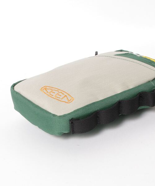 KEEN(キーン)の「HARVEST MATERIAL MODULAR TRAVEL / ハーベスト マテリアル モジュラー トラベル ポーチ(ボディバッグ/ウエストポーチ・メンズ・ベージュ・OS)」の5枚目の写真